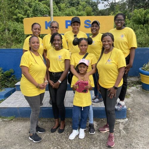 Love of hearts Foundation members and volunteers gathers for a photo